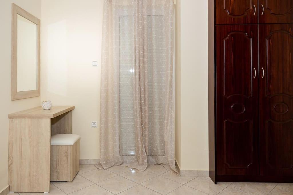 Mavros Molos Seaside Apartment Kíssamos Eksteriør billede